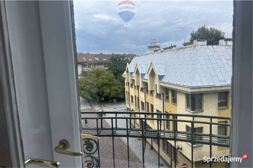 Bezczynszowe M w kamienicy w BielskuBiałej Mieszkania Bielsko-Biała sprzedam