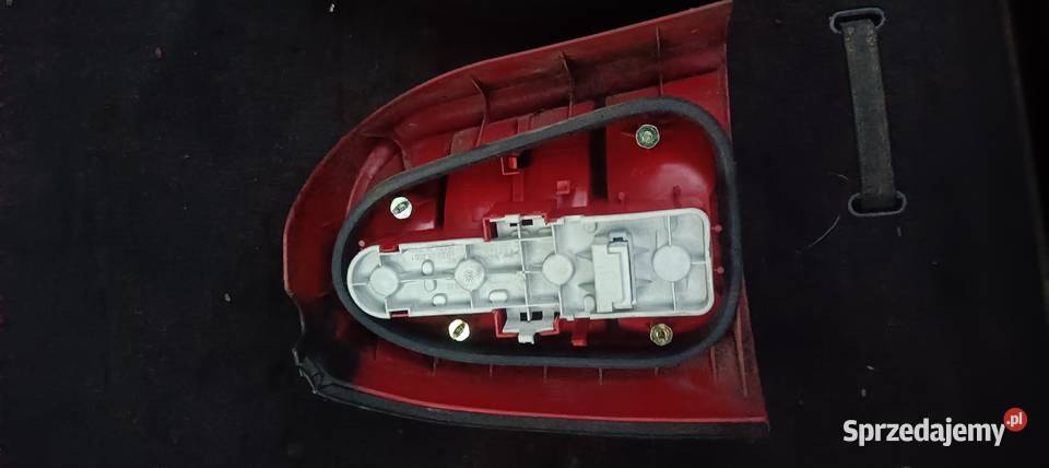 Lampy Tył Prawa Lewa Audi A4 B5 Avant a19 Myszków