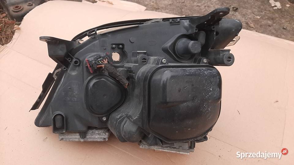 lampa przednia prawa lewa Opel vectra C signum Korzeńsko sprzedam