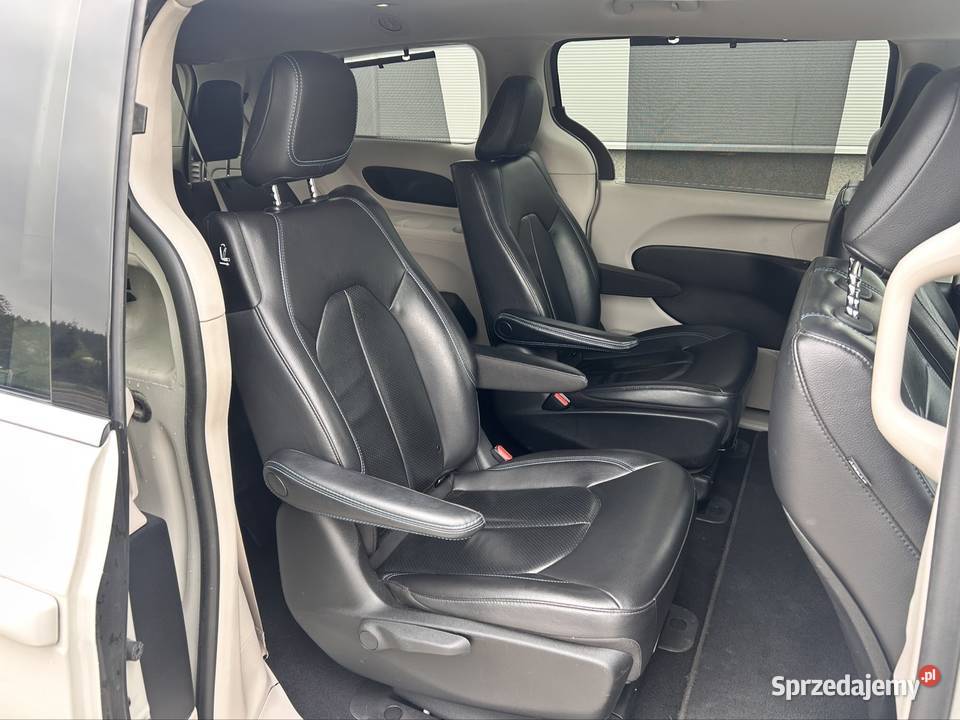 Chrysler Pacifica Hybryda komputer pokładowy Motoryzacja