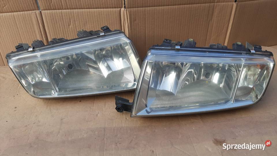 lampa przednia prawa lewa Skoda Fabia I Dębno