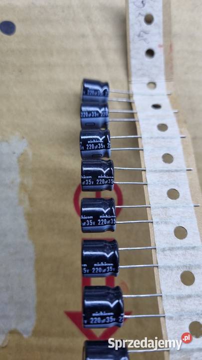 Kondensator Nichicon 220uF 35V 85C 20 Marki