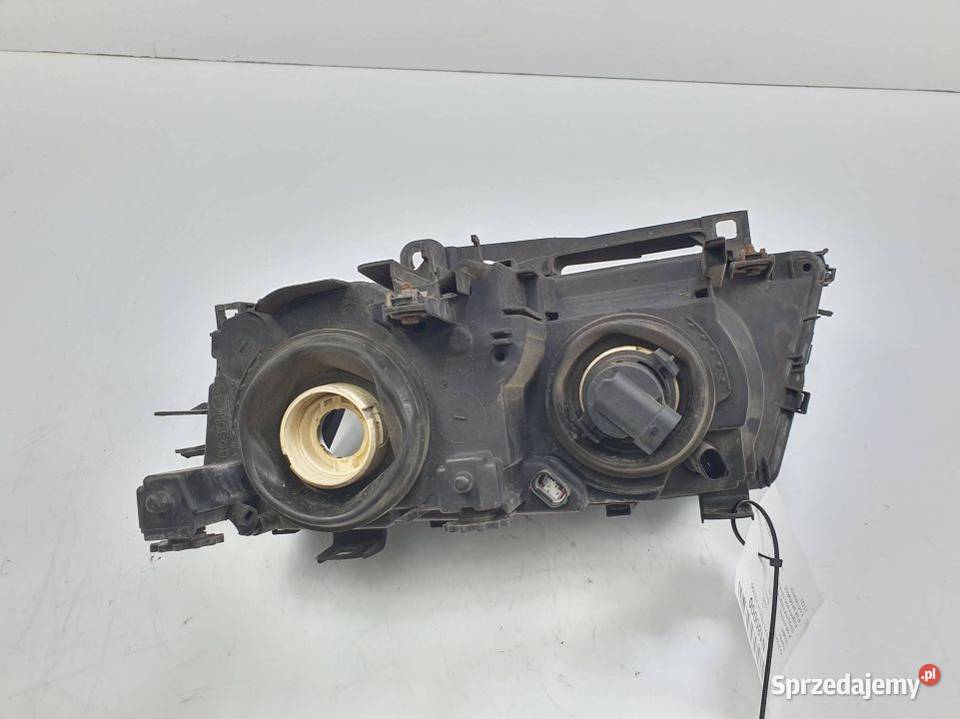 LAMPA PRAWA PRZÓD BMW E46 0301089202 EU Lipno