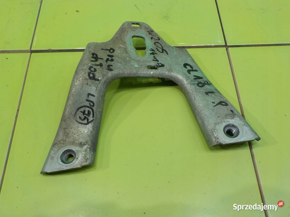 MERCEDES C W205 15r SEDAN 4D uchwyt belki lewy