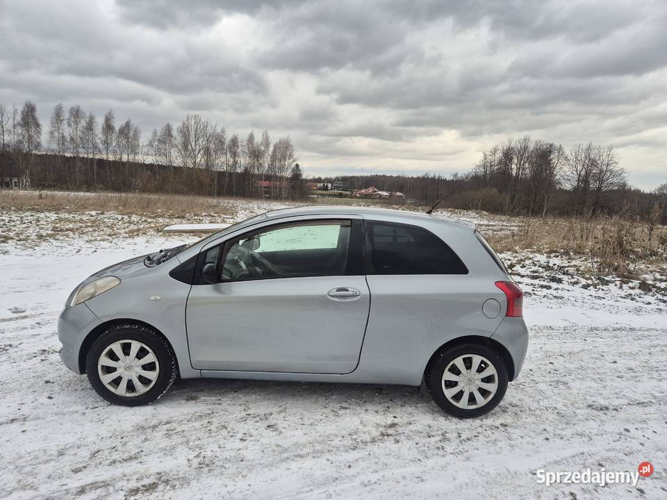 Toyota Yaris 13 87 LPGGAZ HAK Nie zgnita Do Bujaków
