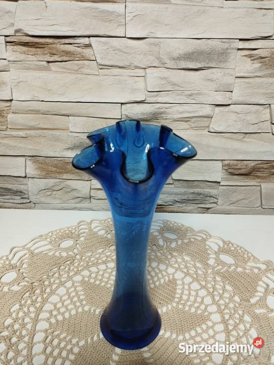 Kobaltowy szklany wazon