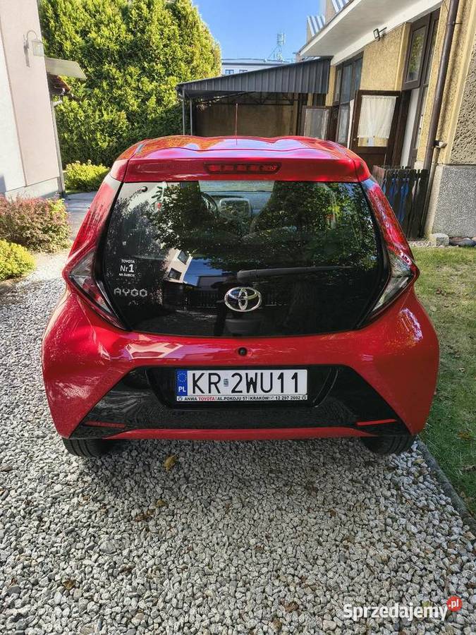 Toyota Aygo 10 play benzyna