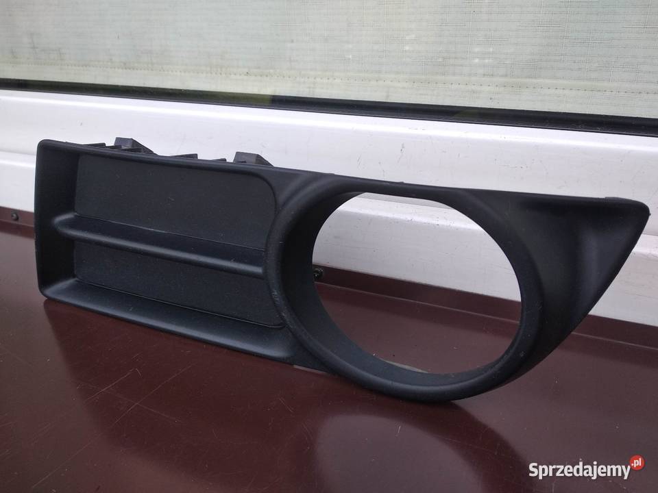 Toyota Corolla Verso 2 II kratka zderzaka lewa Sieradz