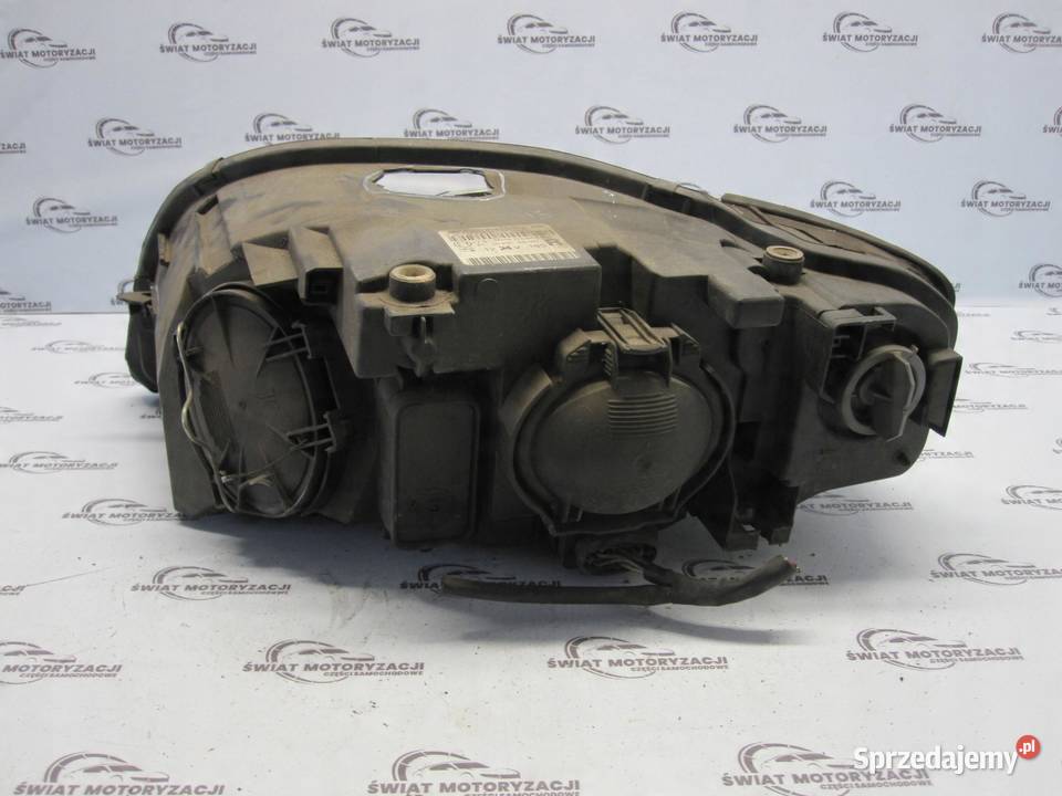 AUDI A4 B7 SLINE 07r lampa prawa przód osobowe