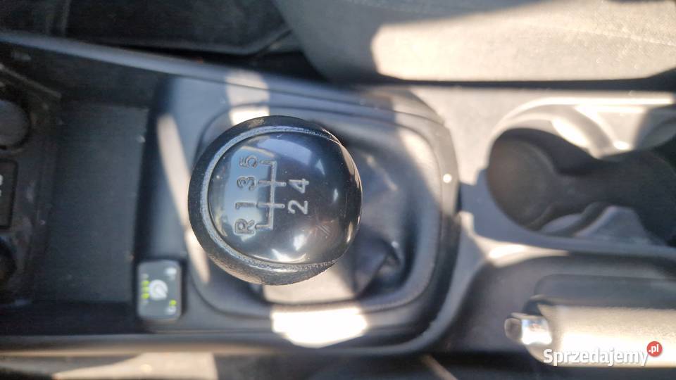 16 126 LPG Klimatyzacja Elektryczne szyby Grzane radio Motoryzacja łódzkie Andrespol