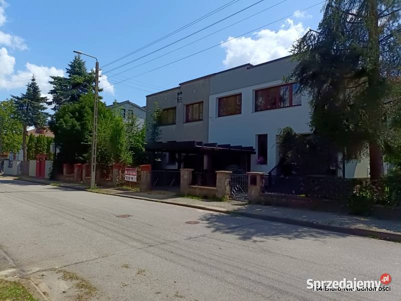 DOM W ŁADNEJ OKOLICY KROSNA W ŚRÓDMIEŚCIU 1 piętro Krosno