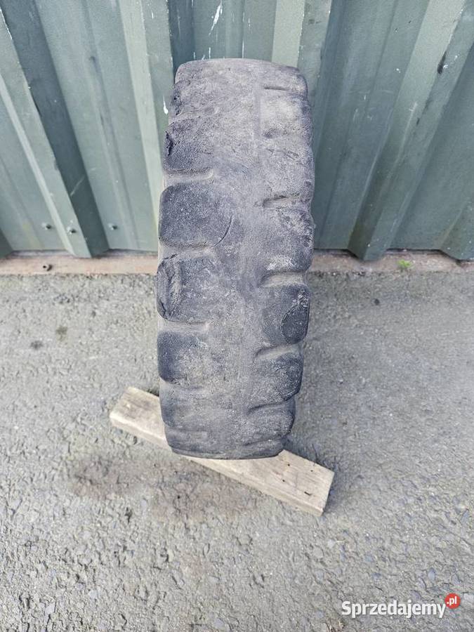Koło Opona Bergougnan 600 600 R 9 Pełne Szprotawa