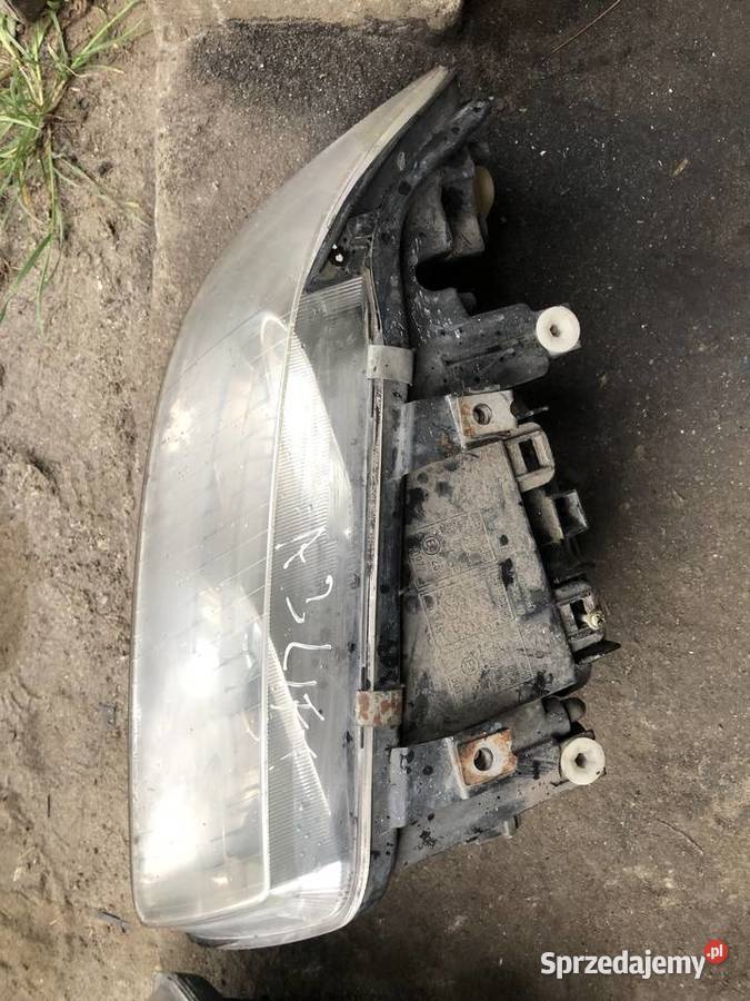 Lampy Przód LewaPrawa Audi A3 8L LIFT mazowieckie Zbuczyn sprzedam