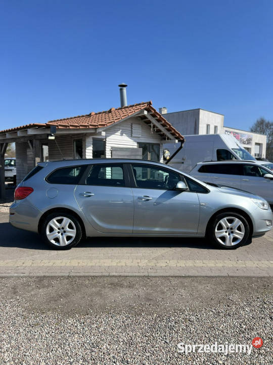 Opel Astra Sports Tourer J 20092019 pomorskie Słupsk