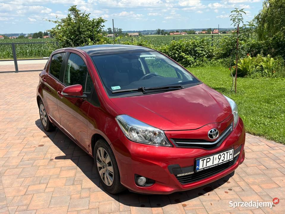 Toyota Yaris III dach panoramiczny 2 komplety manualna świętokrzyskie Rudawa sprzedam