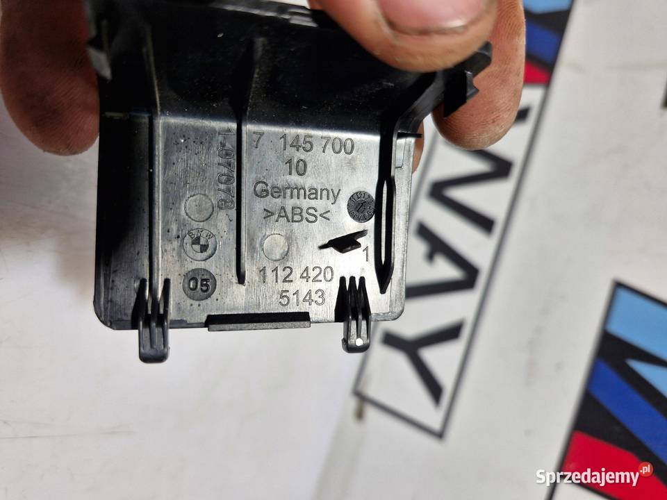 BMW 3 E90 E91 E92 E93 ZAŚLEPKA GNIAZDA OSŁONA osobowe