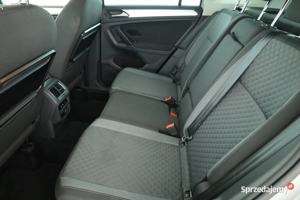 VW Tiguan 14 TSI światła do jazdy dziennej Samochody osobowe mazowieckie Piaseczno