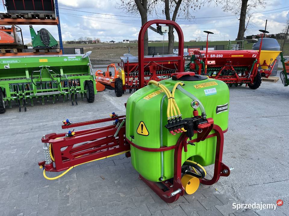 Opryskiwacz polowy zawieszany 600l12m3 RSM Staszów sprzedam