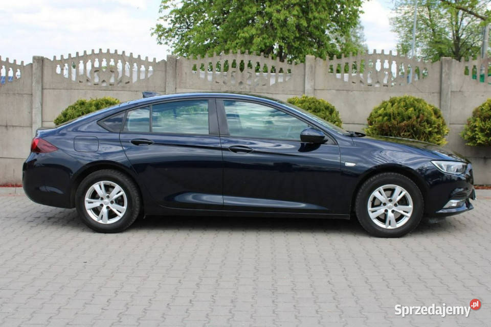 Opel Insignia B 15T Benzyna 165 Automat 2018 światła przeciwmgielne Zambrów