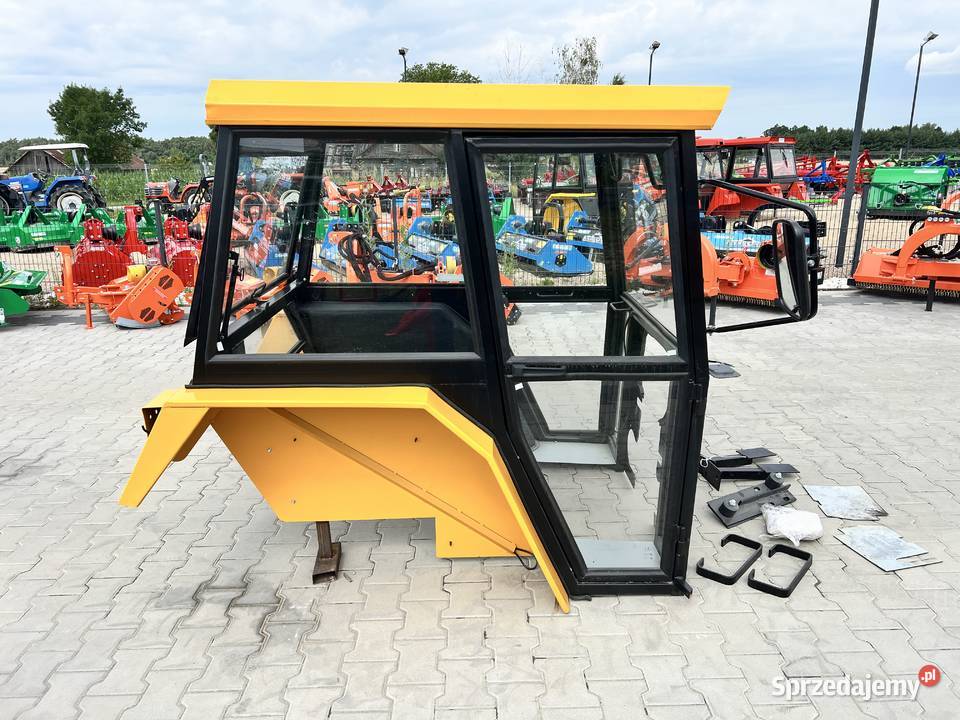 Kabina ciągnikowa kabina Ursus C330 C360 MF235 Płock sprzedam