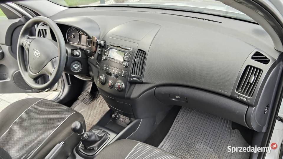 Hyundai I30 CW salon pierwszego właściciela Przewrotne