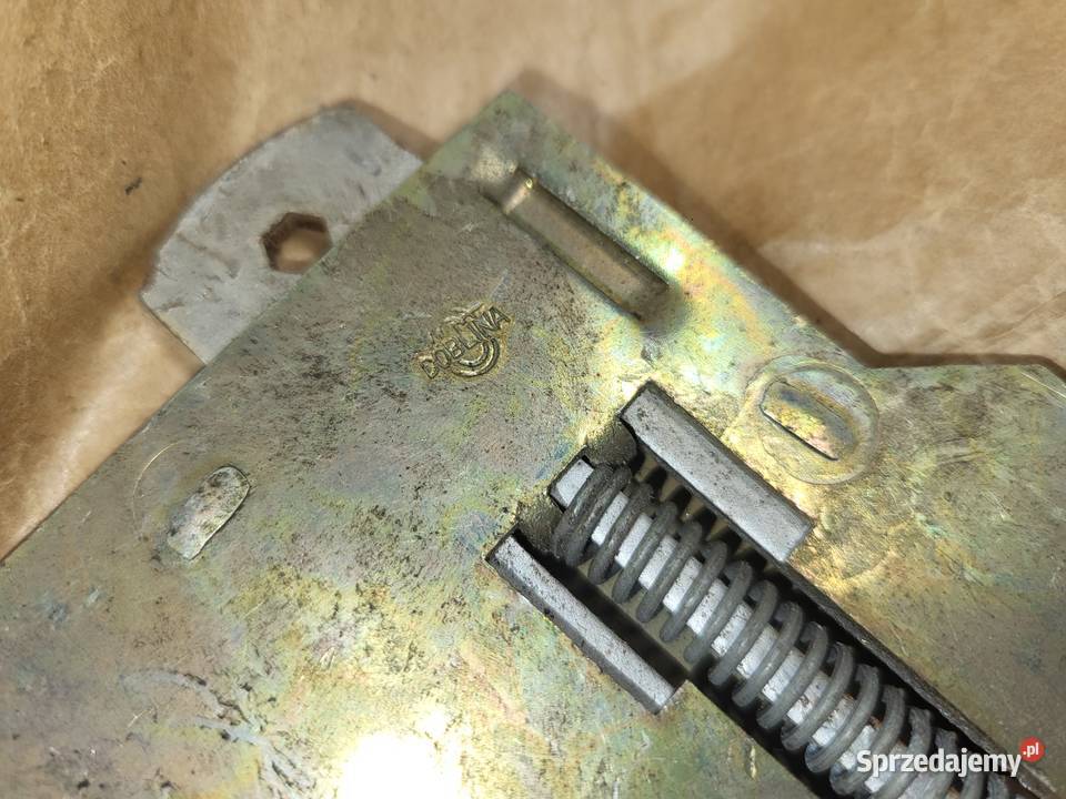 IFA F8 Framo Nowy zamek drzwi prawych DDR Piaseczno sprzedam