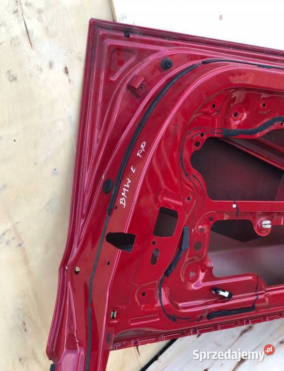DRZWI PRZEDNIE PRAWE BMW 3 E90 E91 Skołoszów sprzedam