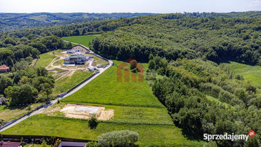 sprzedaży gruntu 7200m2 Zawada