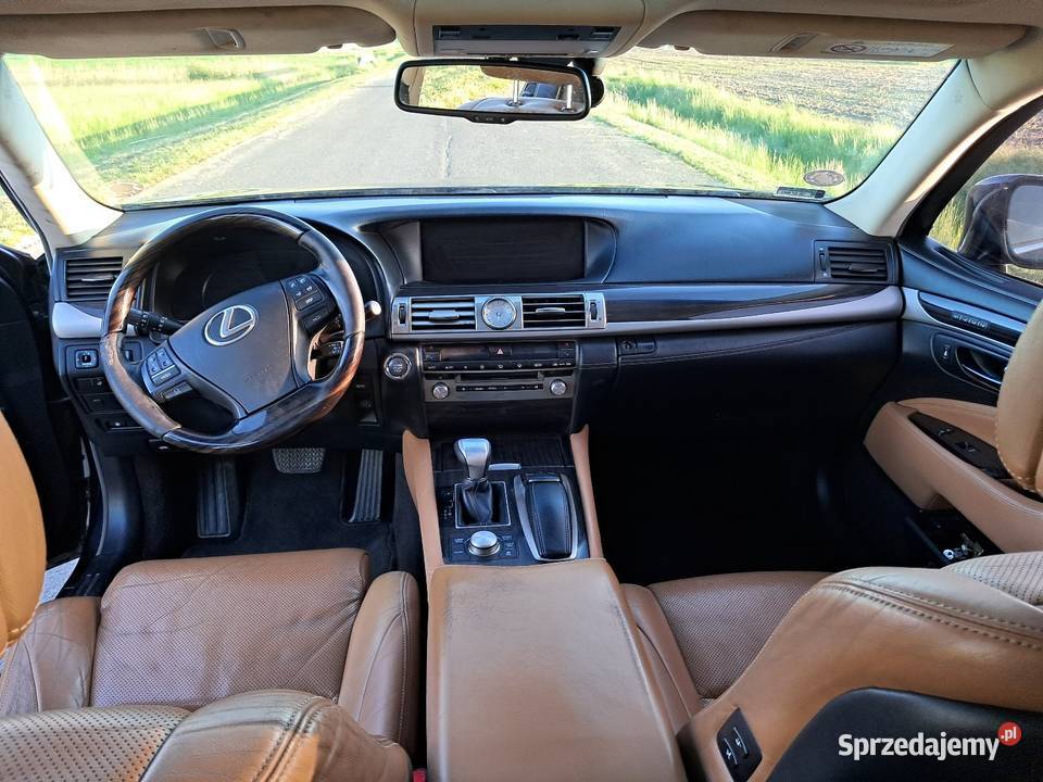 Lexus LS460 AWD salon Polska 4x4NieBMW serii napęd 4x4 Opole