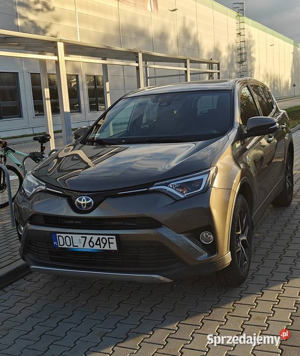 Toyota RAV4 Hybrid Rok produkcji 2016 Motoryzacja Warszawa