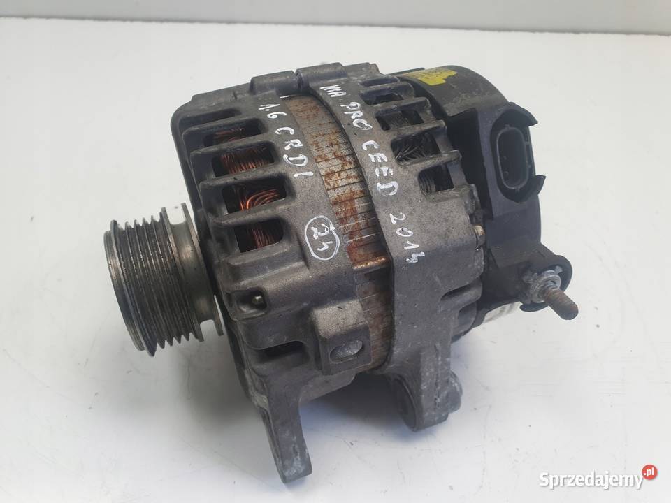 Hyundai i30 16 CRDI ALTERNATOR valeo 2611067 Janów