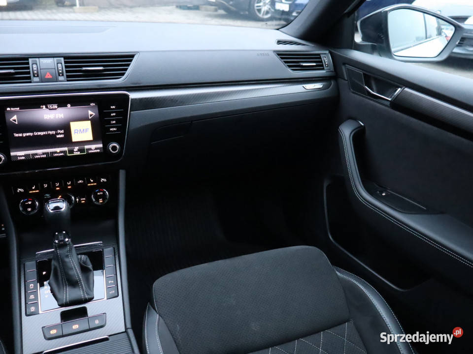 Skoda Superb 20 TDI światła LED śląskie