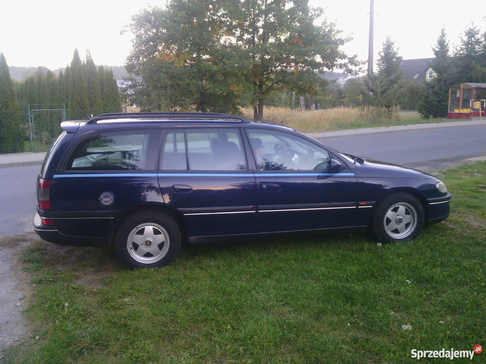 Opel Omega Kombi 20 16v 2000r ESP Nysa