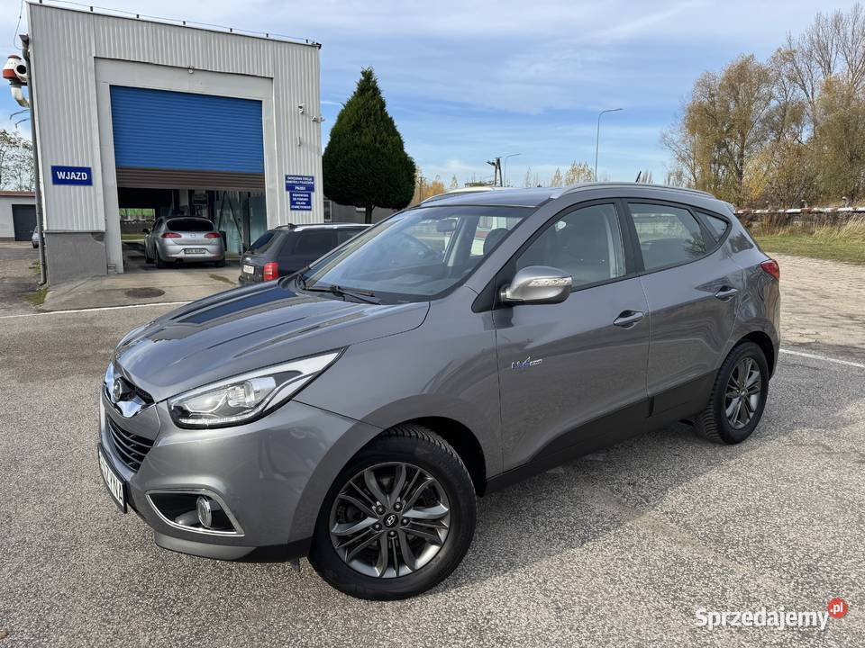Hyundai ix35 16 BENZYNA Klimatronik Nawigacja relingi dachowe Konin