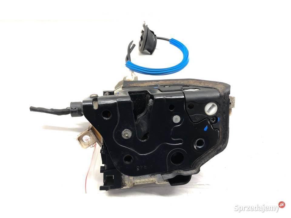 ZAMEK DRZWI PRAWY PRZÓD AUDI A4 B8 Hatchback