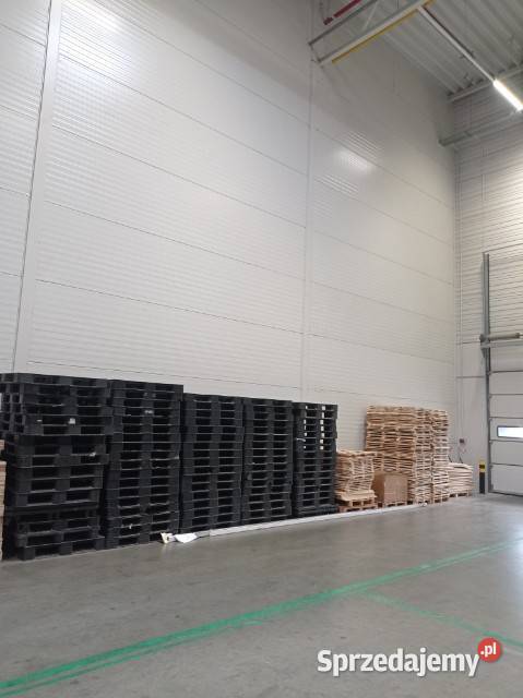 Palety plastikowe stan idealny 110x110 Radom