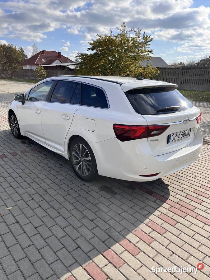 Toyota avensis Lipa