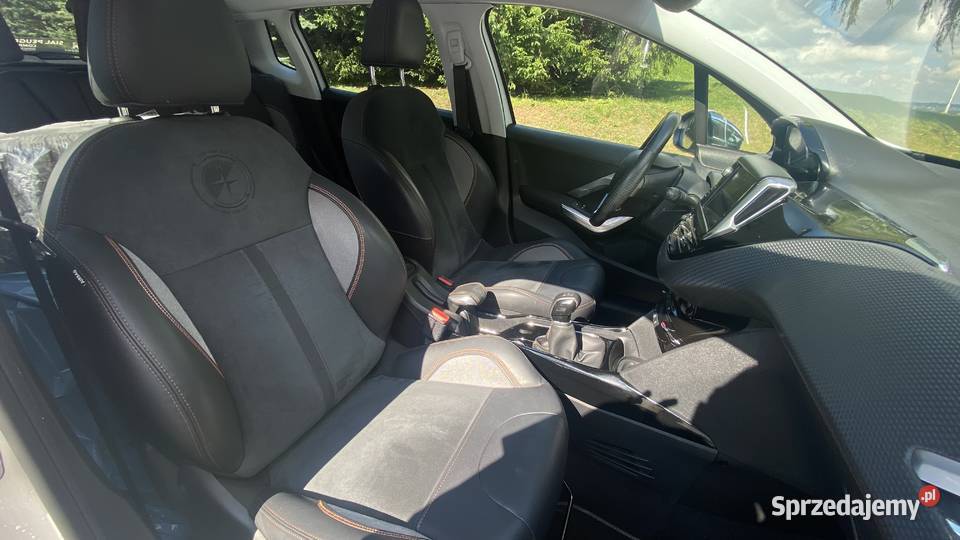 PEUGEOT 2016 12 benzyna 80 Nowy rozrząd 2 kpl czujnik parkowania sprzedam