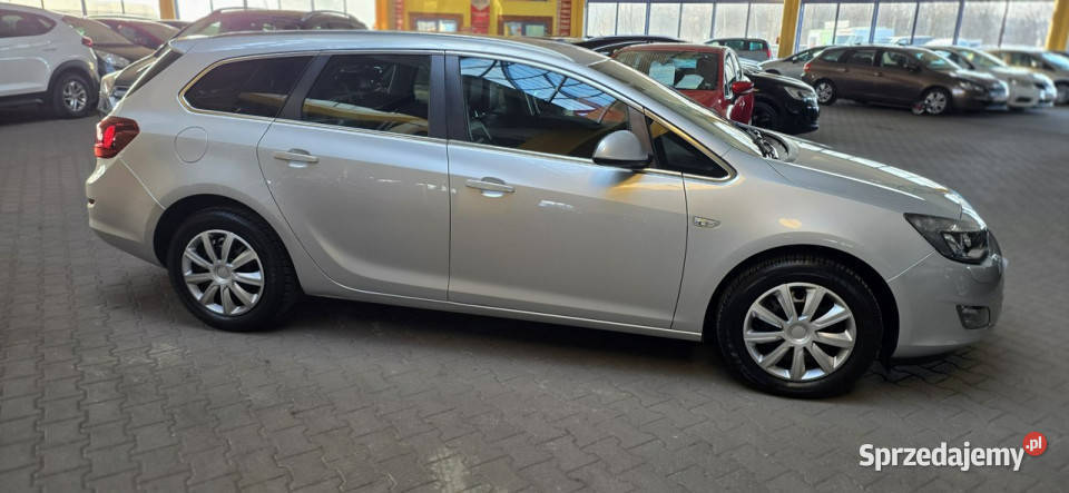 Opel Astra OPIS W podanej roczna gwarancja J Astra Mysłowice