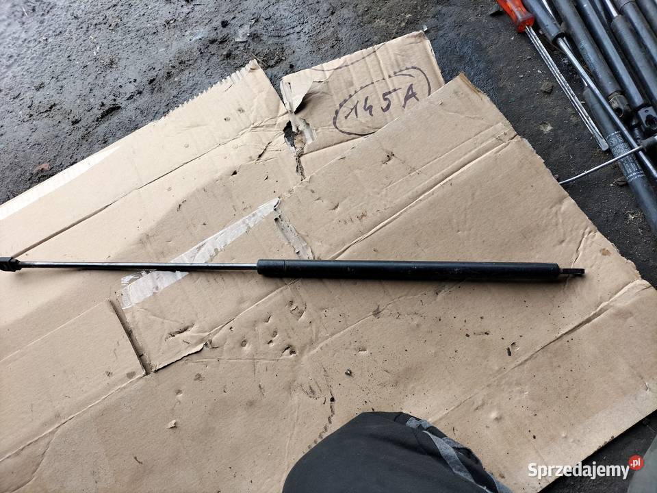 Siłownik maski pokrywy silnika Audi 800823360B osobowe lubelskie sprzedam