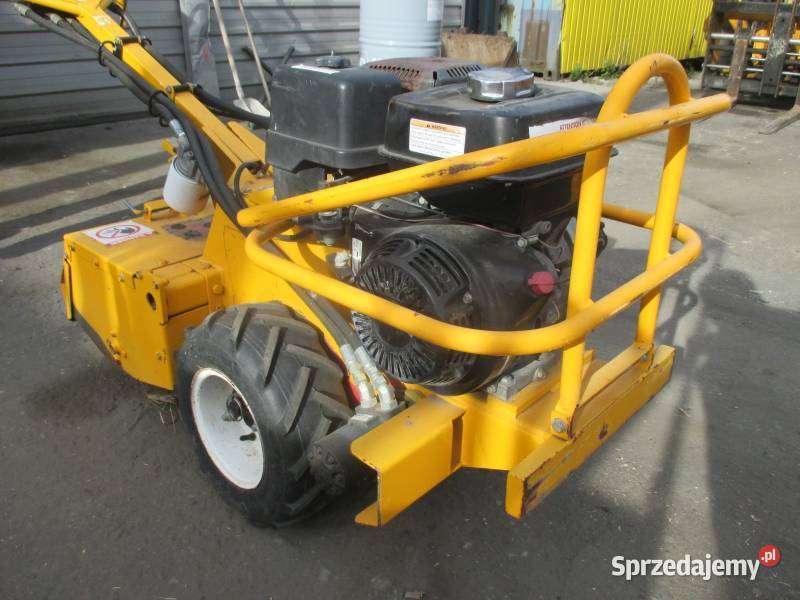 Glebogryzarka z hydraulicznym układem napędowym Pleszew