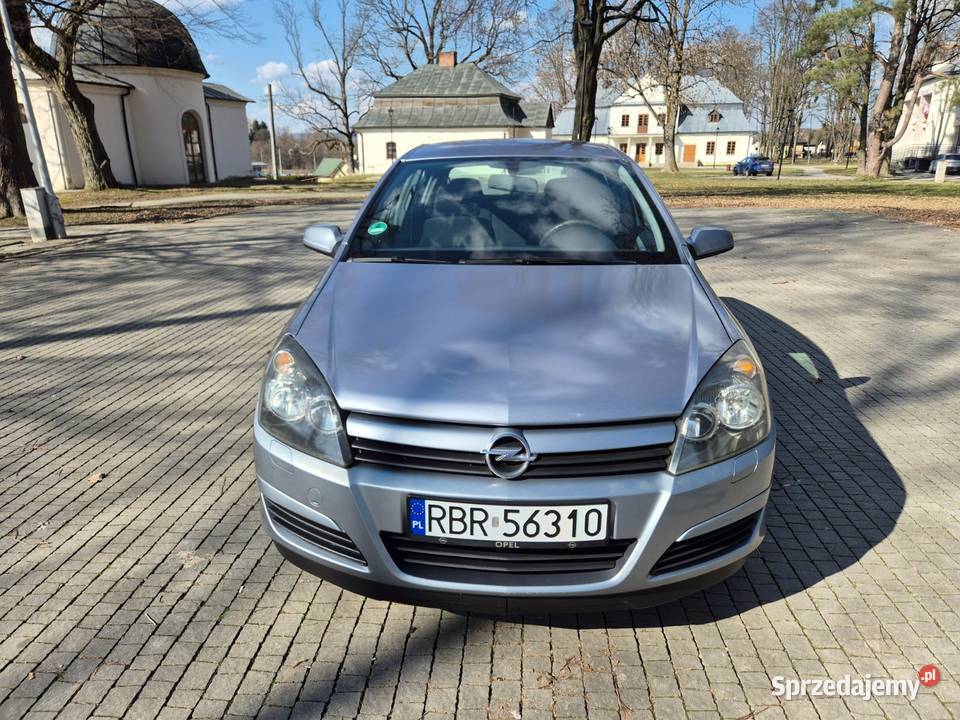 Sprzedam Opel Astra H 2004r 16 16V benzyna Haczów