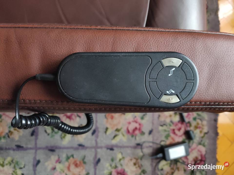 Fotel skórzany rozkładany elektryczny na pilota Lubliniec