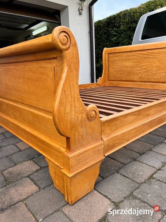 Piekne Dębowe łóżko materac 2 szafki nocne sprzedam