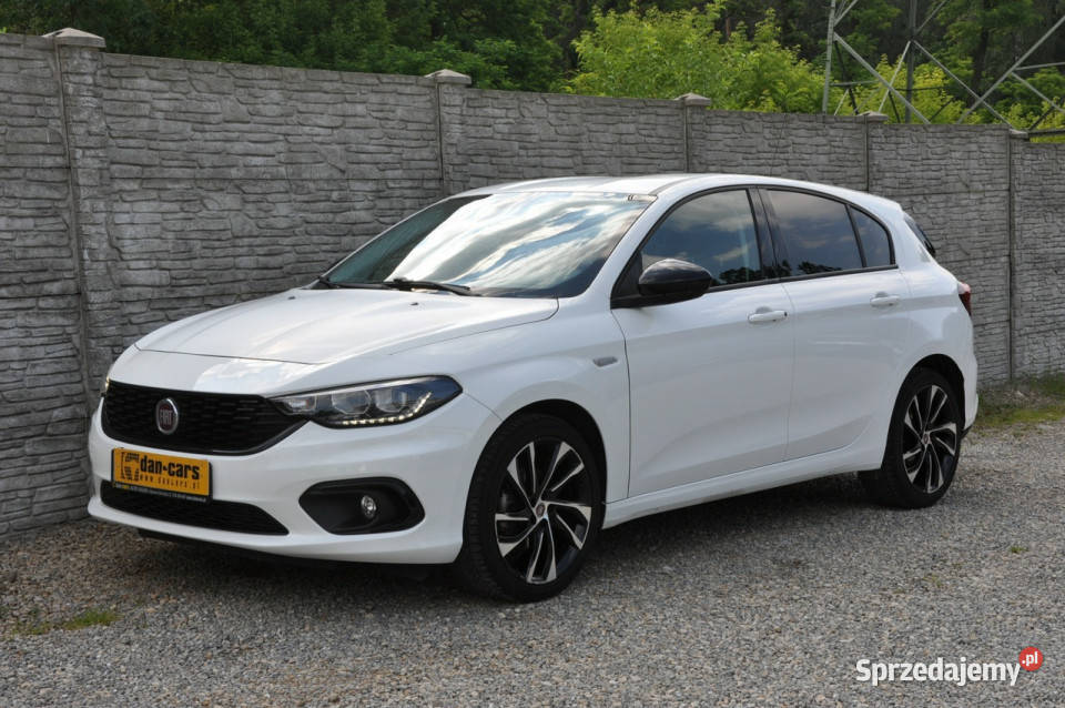 Fiat Tipo 14 120 TJet hatchback LED Navi Kamera Dąbrowa Górnicza sprzedam