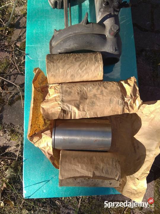 Tuleje silnika w123 240D Części Kraków