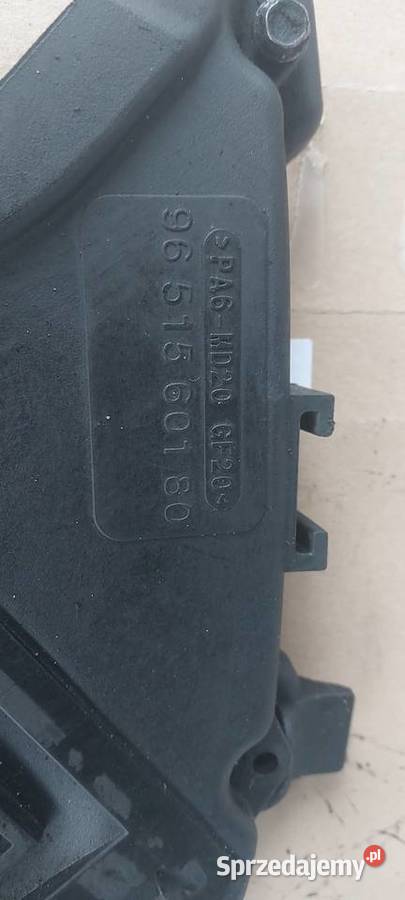 Osłona rozrządu 9651560180 Ford peugeot Citron Szczecin