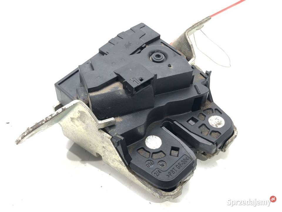 ZAMEK KLAPY TYŁ MERCEDES X204 SUV A2047400535