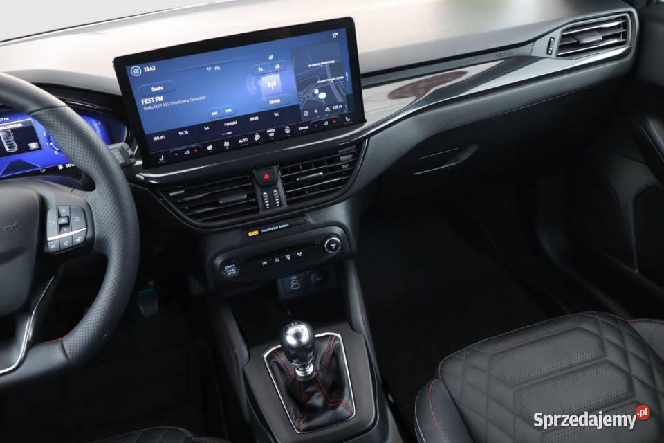 Ford Focus 10 MHEV elektrycznie ustawiane fotele