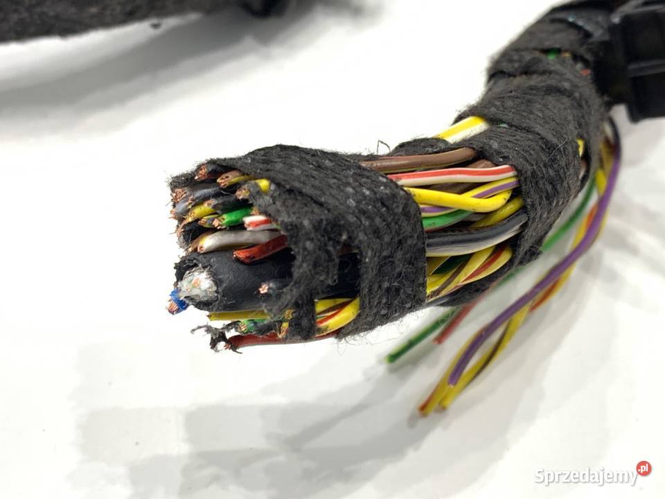 WIĄZKA KLAPY BAGAŻNIKA TYŁ AUDI A5 F5 20 190